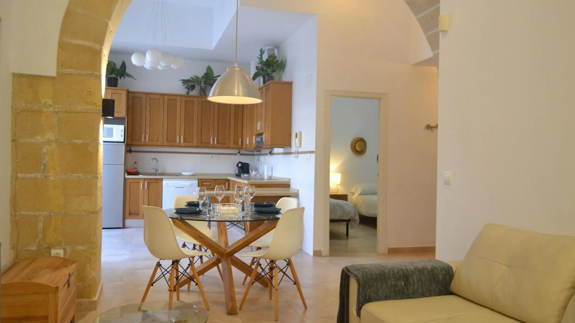 G&H Apartments - Charming Apartment Jerez de la Frontera 0*,  Spain